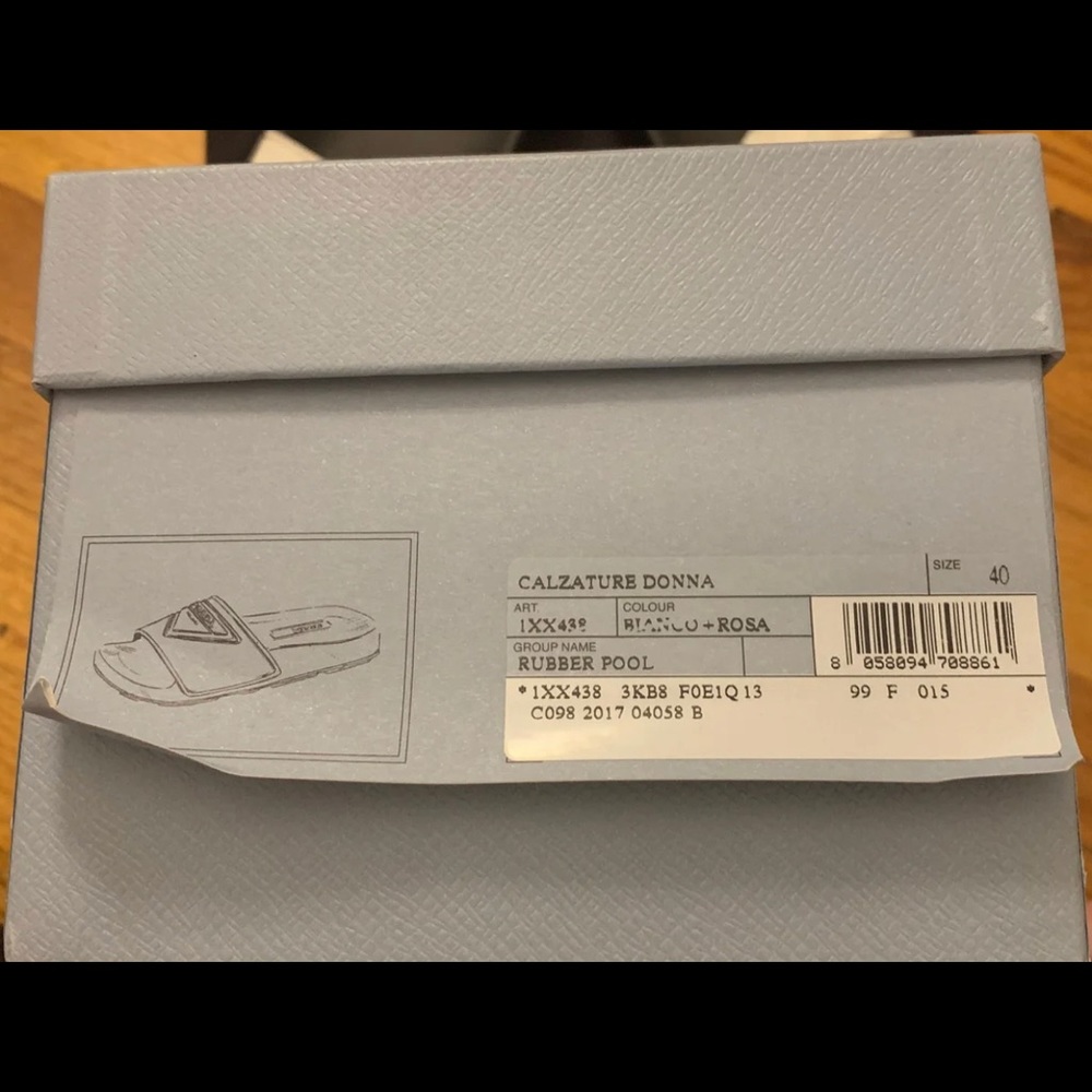 Prada Slides - Picture 4 of 5